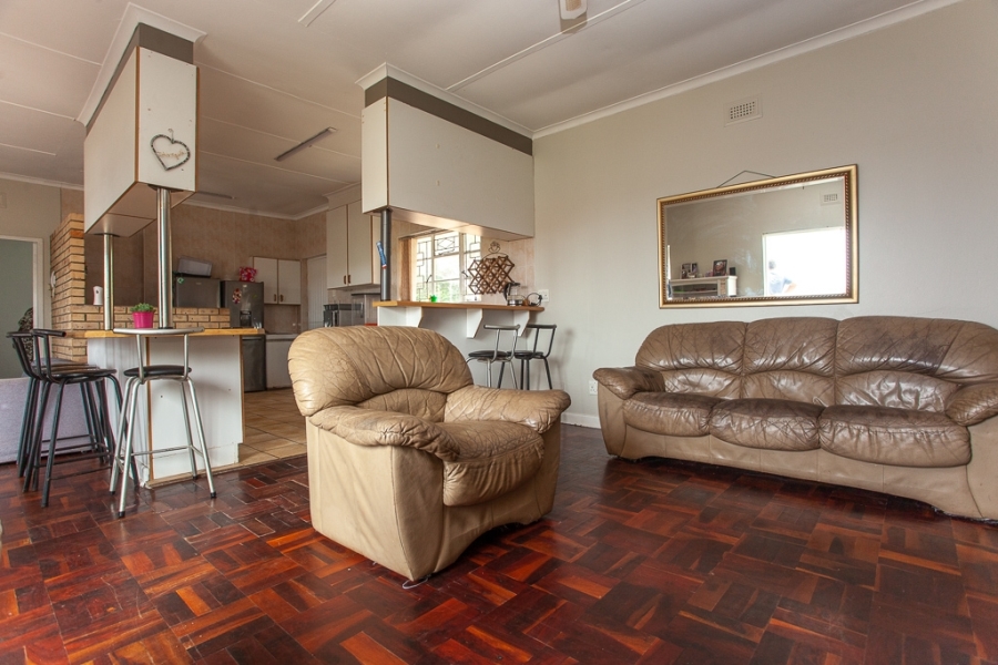 3 Bedroom Property for Sale in Humerail Eastern Cape